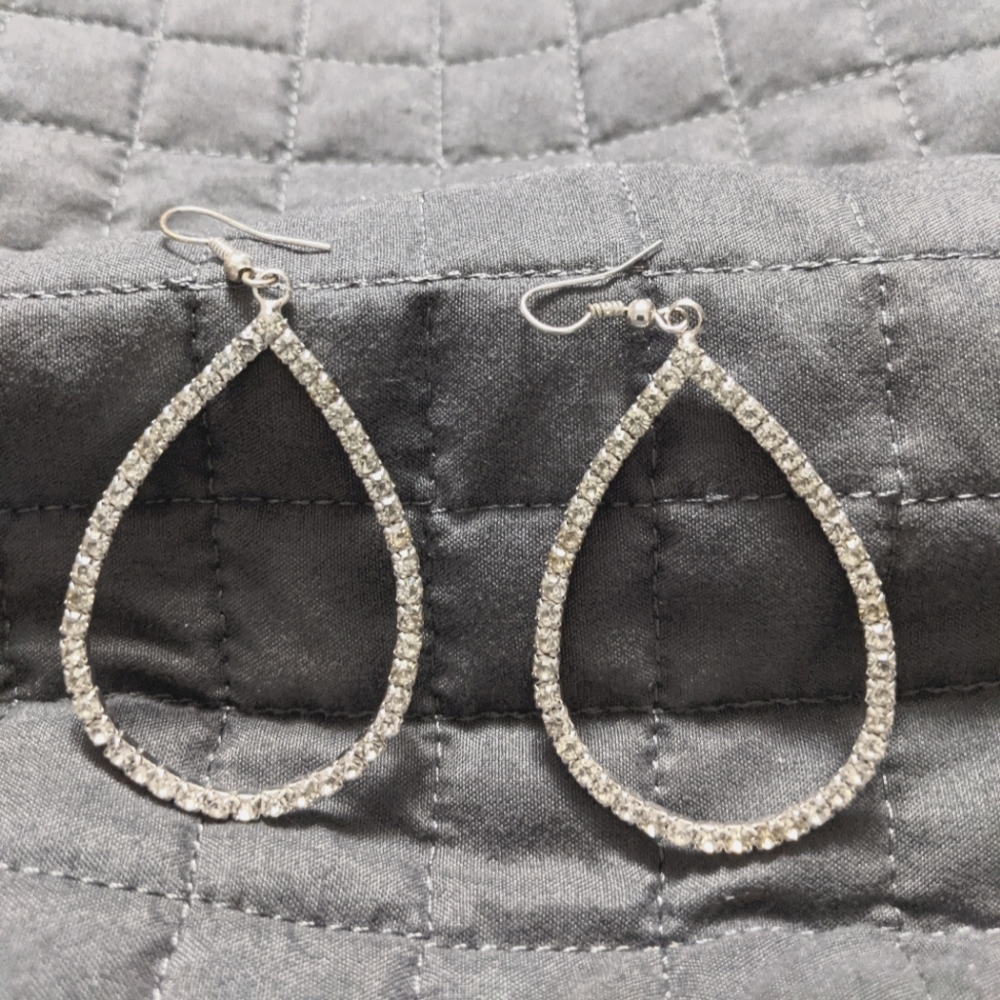 Drop bling earrings